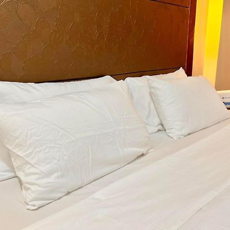 Luxury Hotel Type Condo Near Naia Manila Airport Paranaque City Екстериор снимка